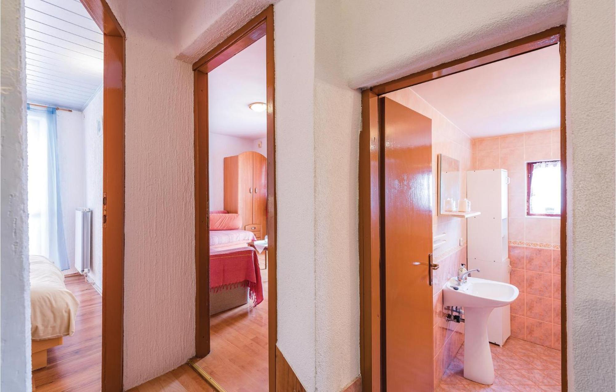 Awesome Home In Porec With House Sea View מראה חיצוני תמונה